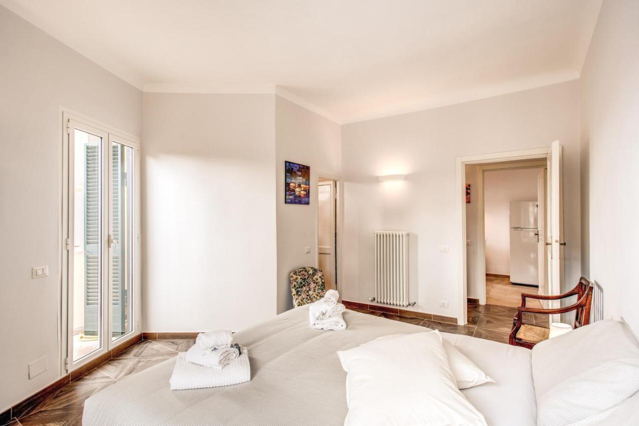 Appartement Cavour Attic With Terrace à Rome Extérieur photo