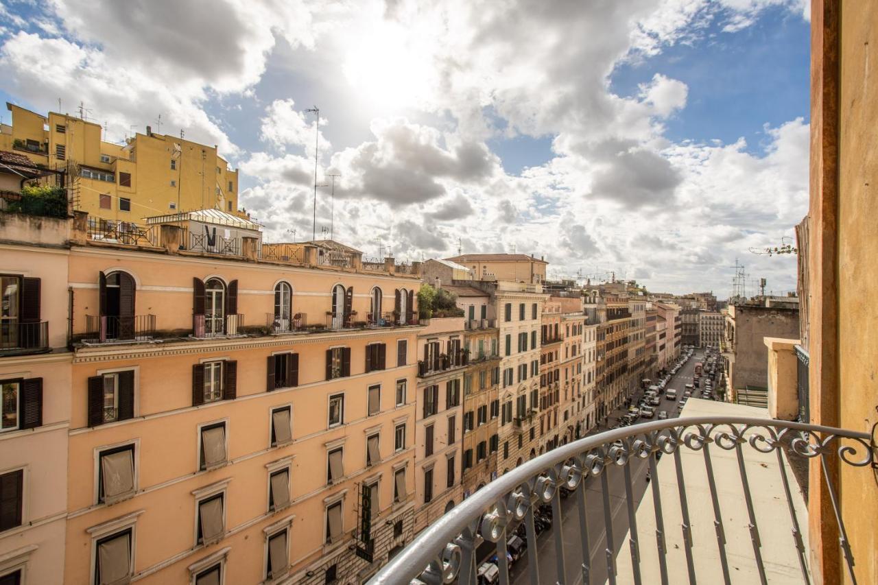 Appartement Cavour Attic With Terrace à Rome Extérieur photo